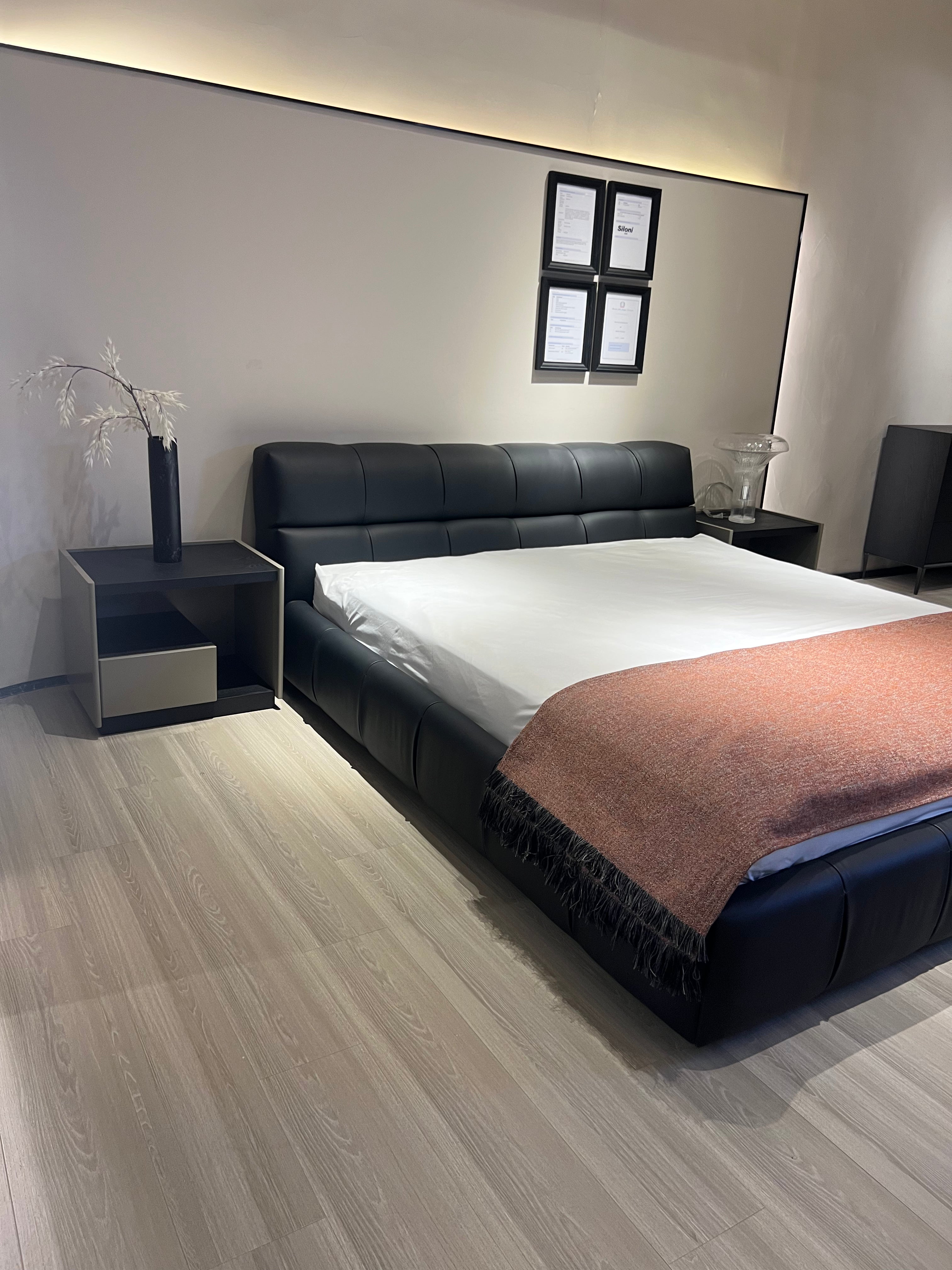 Modern puff bed-Genuine leather Customizable fabric- King or Queen size